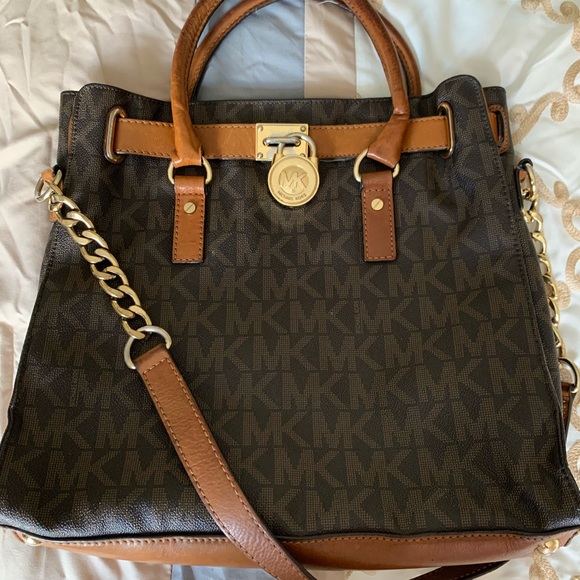 Michael Kors Handbags - Michael Kors bag